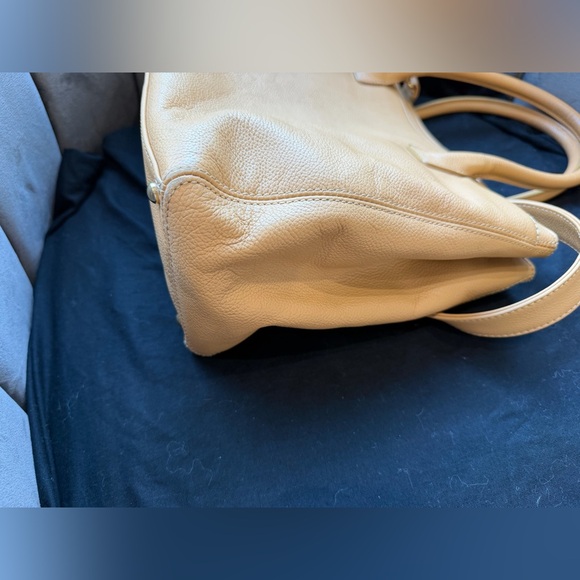 CHANEL Cerf Executive Tote Bag Beige Gold - Picture 9 of 17